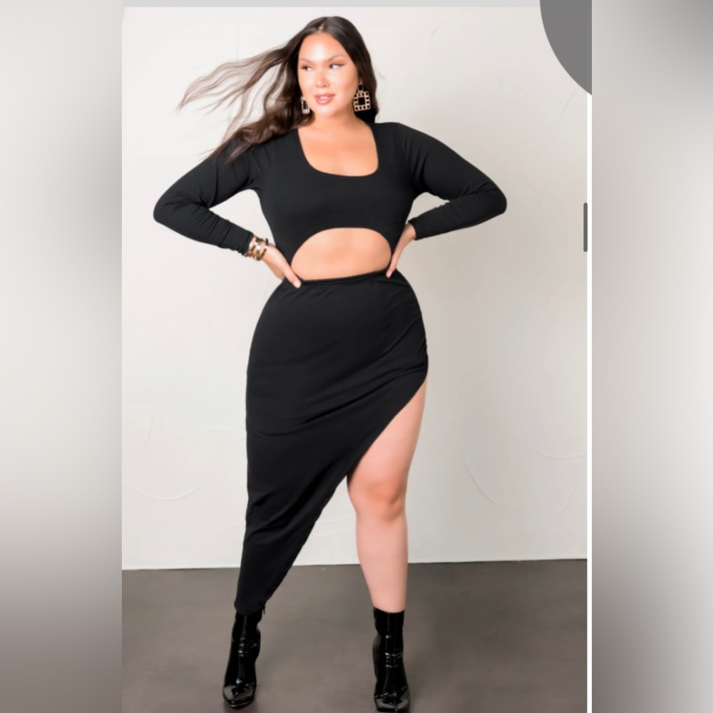 REBDOLLS PLUS SIZE 3X CUT-OUT LONG SLEEVE DRESS- Black NWTs